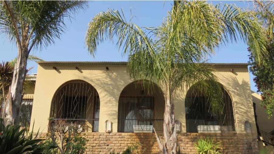 5 Bedroom Property for Sale in Uniondale Western Cape